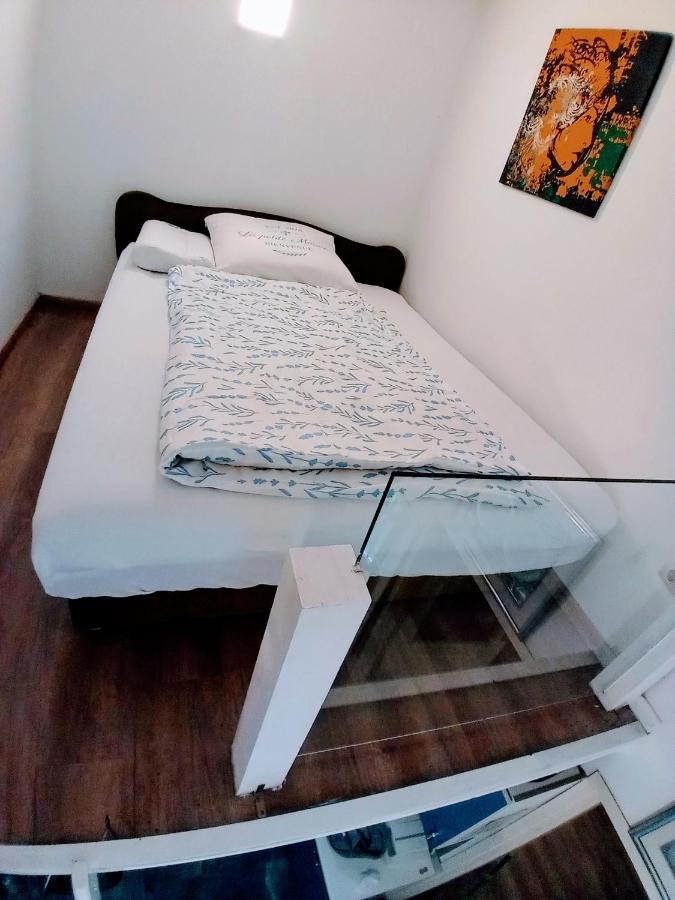 Unique&central - Quiet Place In Party District Appartement *